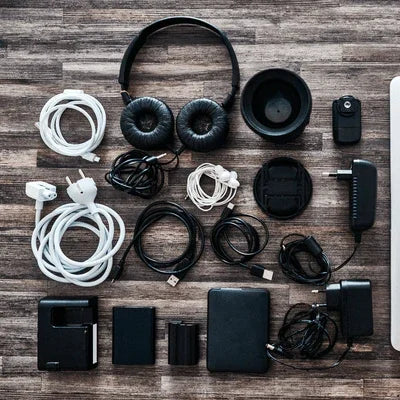 TECH & GADGETS - SUNEHRI STORE